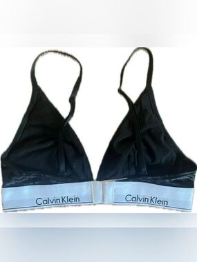 Calvin Klein black velvet Bralette. Excellent condition. Women’s size Medium